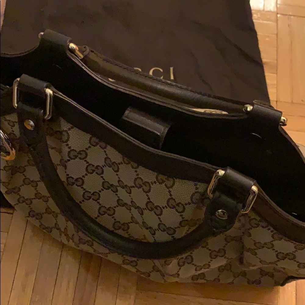 Gucci Tote - Picture 8 of 15